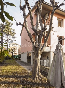 Foto Villa a schiera a Modena Villaggio Giardino di 159 m² con 7 locali