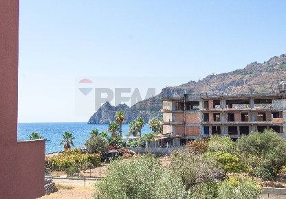 Foto Appartamento in Via lungo mare 86, Sant'Alessio Siculo di 86 m²