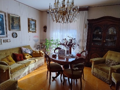 Foto Appartamento in Via Giuseppe Marcellino 19, Catania di 133 m²