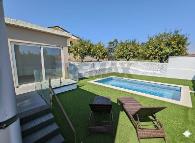 Foto Appartamento in Via Londa 148, Acireale di 254 m² con 8 locali