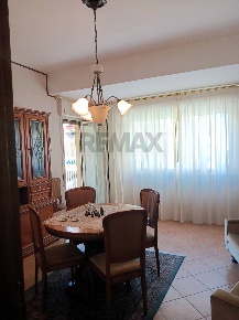 Foto Appartamento in Via Trapani 4, Enna Centro di 109 m² con 7 locali