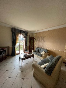 Foto Appartamento in Via Consolare Valeria 74, Giardini-Naxos Centro