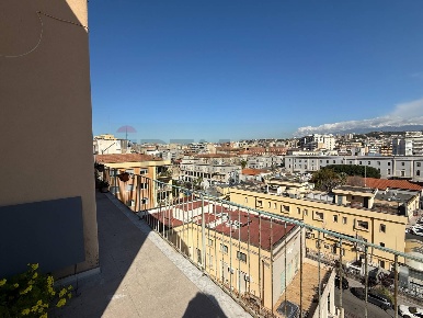 Foto Appartamento in Via Amba Alagi 10, Catania di 104 m² con 4 locali