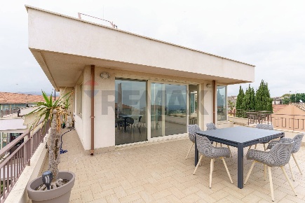 Foto Attico a Gravina di Catania Centro di 122 m² con 3 locali in vendita