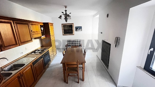 Foto Case semi ndipendenti in Piazza Dei Caduti, Matrice di 190 m²