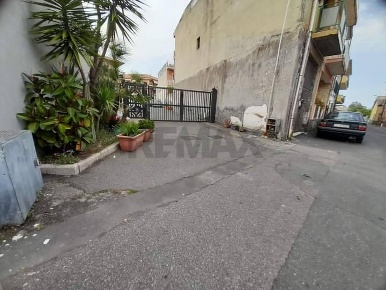 Foto Locale commerciale in via Gravina 58, Tremestieri Etneo Centro