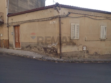 Foto Casa indipendente in Via Toniolo ang. Via Della Libertà 5, di 189 m²