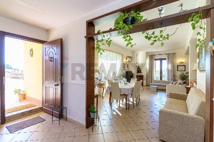 Foto Villa unifamiliare in Via Vecchia Pedara 120, Tremestieri Etneo Centro