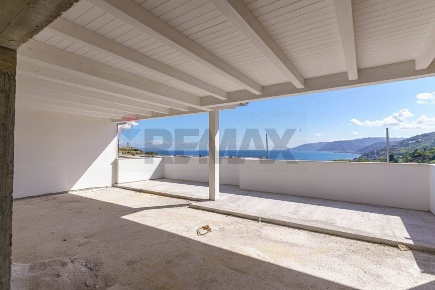 Foto Attico a Capo d'Orlando di 80 m² con 3 locali in vendita
