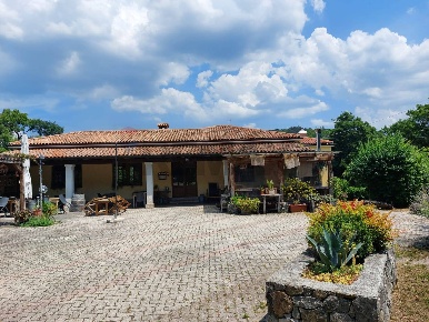 Foto Locale commerciale in TERNOVA 16, Duino-Aurisina di 509 m² in vendita