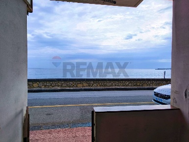 Foto Appartamento in Via IV Novembre 193, Giardini-Naxos di 76 m²