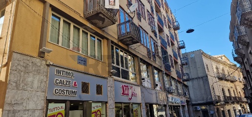 Foto Appartamento in Via Donna Nuova 11, Enna Centro di 142 m² con 8 locali