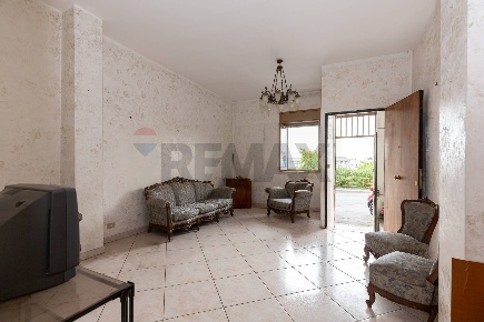 Foto Case semi ndipendenti in Cefalù 18, Misterbianco Centro di 100 m²