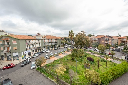 Foto Appartamento in piazza dante alighieri 06, Mascalucia Centro di 115 m²