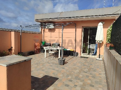 Foto Appartamento in via Pisa 54, Misterbianco Centro di 93 m² con 3 locali