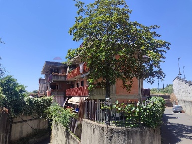 Foto Appartamento in via Domenico Tempio 5, Aci Castello Centro di 107 m²