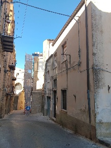 Foto Case semi ndipendenti in Via Simone Polizzi 13, Enna Centro di 70 m²