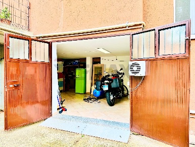 Foto Posti auto in via repubblica 36, Certosa di Pavia Torre Del Mangano