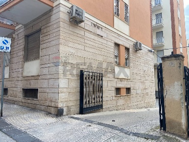 Foto Posti auto a Siracusa Gelone - Cadorna di 17 m² con 1 locali