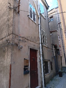 Foto Case semi ndipendenti in Via Mercato 442, Enna Centro di 280 m²