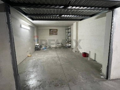 Foto Posti auto in via Maria Gianni 38, Catania Picanello di 26 m²