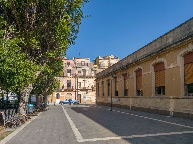 Foto Appartamento a Francofonte di 120 m² con 5 locali in vendita