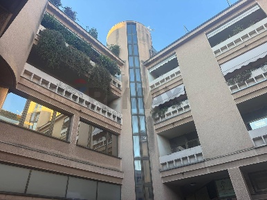Foto Appartamento in Alberto Da Giussano 15, Busto Arsizio di 203 m²