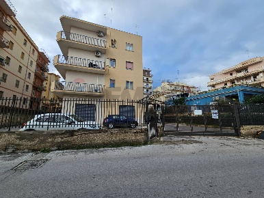 Foto Posti auto in VIA CORINTO 1/A, Siracusa Tica - Zecchino di 14 m²