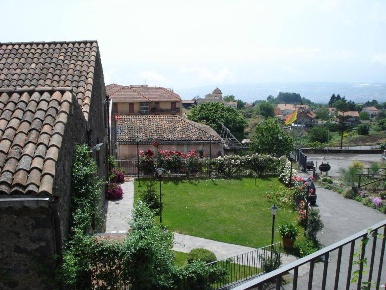 Foto Agriturismo in via  Andronico, Mascali di 1000 m² con 1 locali