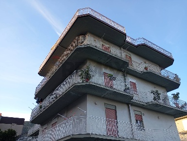 Foto Appartamento in via oberdan, Francavilla di Sicilia di 150 m²