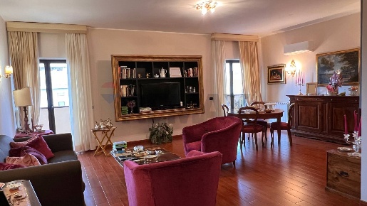 Foto Appartamento in strada comunale santa lucia 9/A, Messina di 120 m²