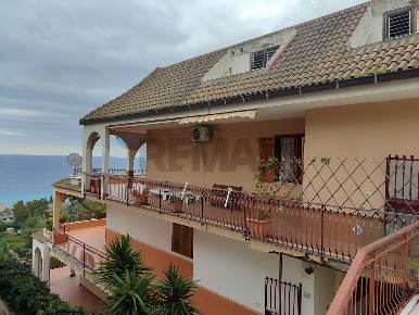 Foto Appartamento in Contrada Sillemi c/o LE TERRAZZE 4, Letojanni di 62 m²