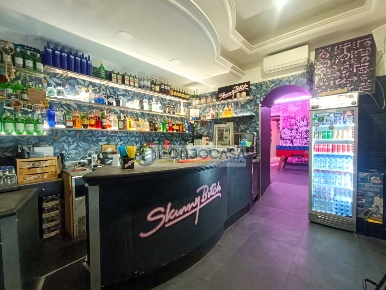 Foto Attività commerciale in Via Calatafimi 12, Pavia Centro Storico