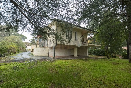 Foto Villa unifamiliare in Via Napoli 2, Nicolosi di 150 m² con 7 locali