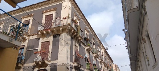 Foto Negozio in via Santissima Trinità 66, Catania Centro Storico di 157 m²