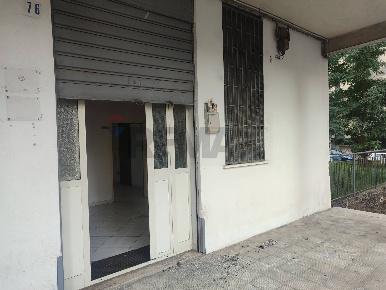 Foto Locale commerciale in Via Sardegna 76, Catania Palermo - Indipendenza