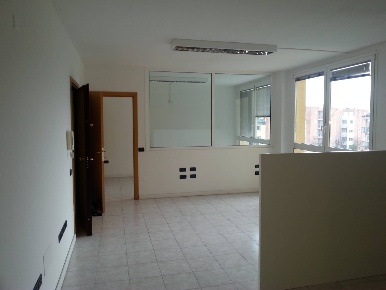 Foto Ufficio a Ravenna di 58 m² con 2 locali in affitto