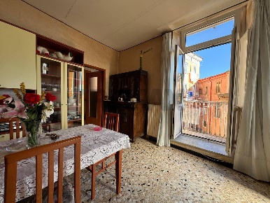 Foto Appartamento in via Chiarizia 6, Campobasso Centro Storico di 190 m²