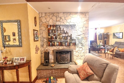 Foto Appartamento in VIA VITTORIO EMANUELE II 94, Belpasso Centro di 156 m²