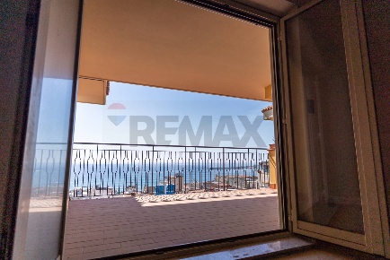 Foto Appartamento in via delle fornaci 13, Giardini-Naxos Centro di 85 m²