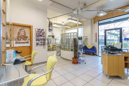 Foto Locale commerciale in Largo Mazzarino Santo 4, Catania Rapisardi