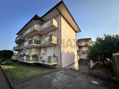 Foto Appartamento in Sacerdote Antonio Musumeci 5, Mascali Centro di 125 m²