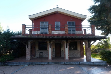 Foto Villa unifamiliare in via mario cutelli 3, Pedara Centro di 160 m²