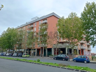 Foto Appartamento in Viale dei Platani 36, Paternò di 110 m² con 5 locali