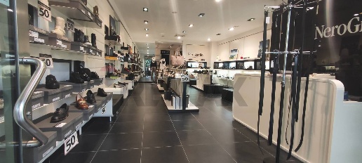 Foto Locale commerciale in VIALE PRINCIPE UMBERTO 44, Caltagirone Centro