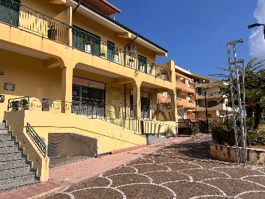 Foto Locale commerciale in Viale dell'immacolata 26, Merì di 200 m²