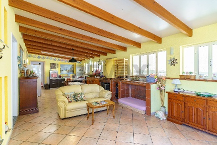 Foto Villa unifamiliare in Contrada Vina, Capo d'Orlando Centro di 335 m²