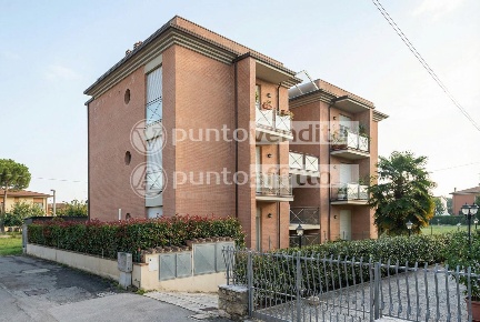 Foto Appartamento a Lucca San Marco - Acquacalda di 70 m² con 3 locali