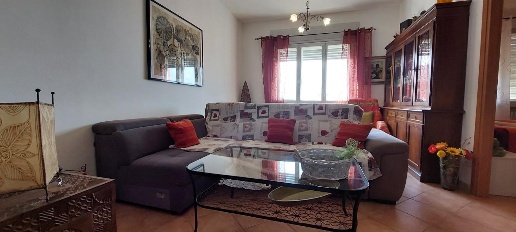 Foto Appartamento a Massa Centro di 90 m² con 6 locali in vendita