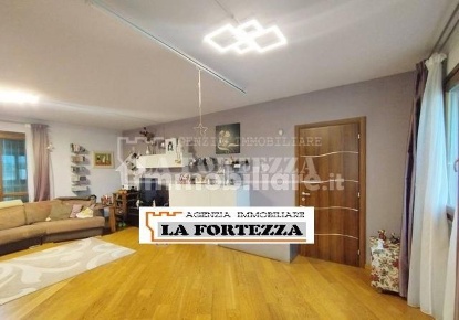 Foto Villa a schiera a San Giuliano Terme Pontasserchio, Pappiana di 130 m²